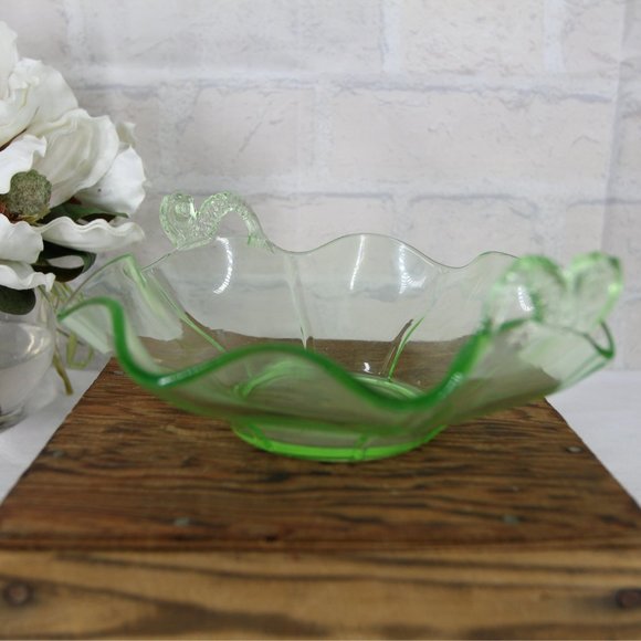 URANIUM GLASS BOWL circa 1920 by Fenton koi fish handles glow glass candy dish - Picture 6 of 9